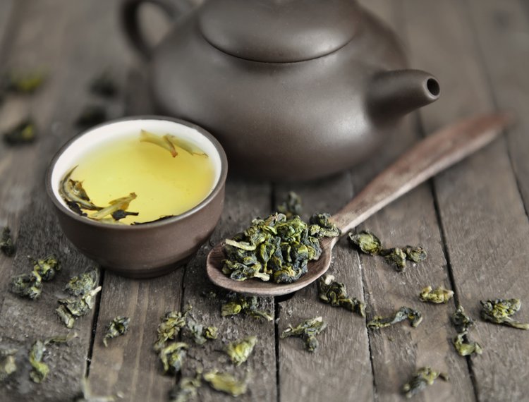 White Tea vs Green Tea